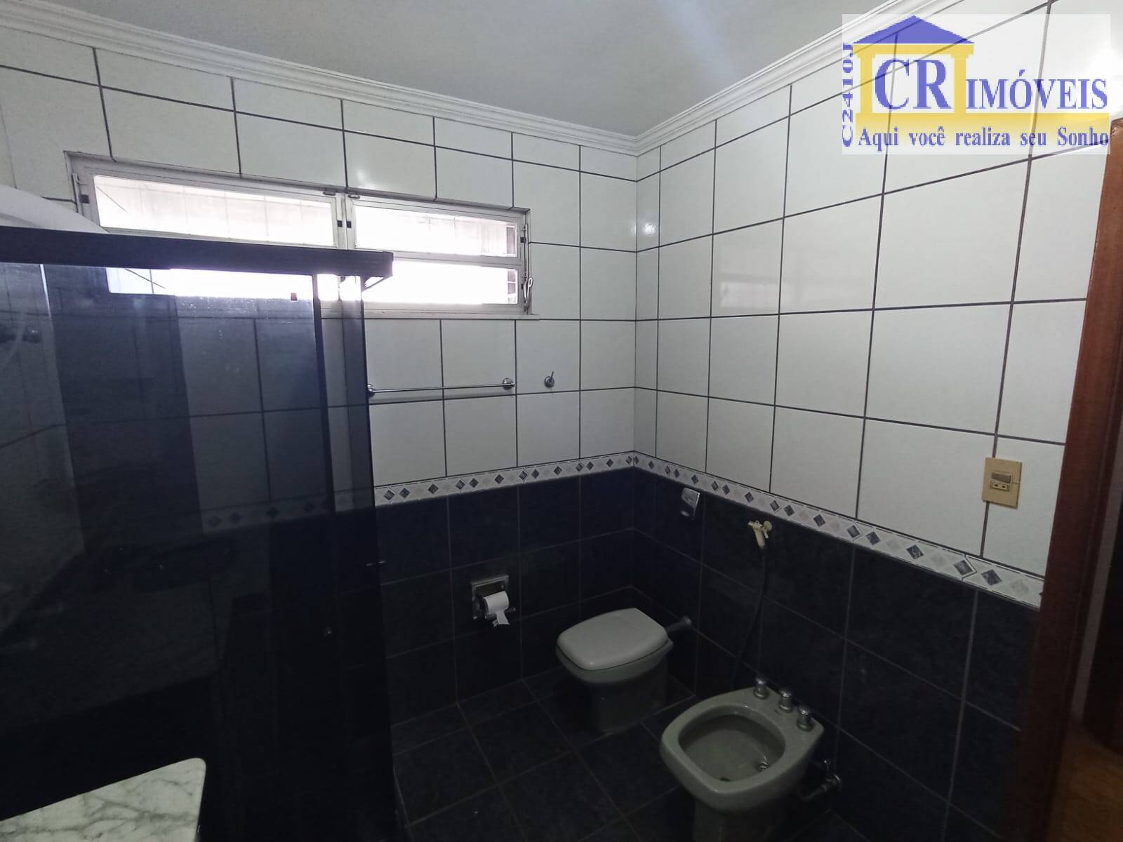 Apartamento para alugar com 3 quartos, 98m² - Foto 13