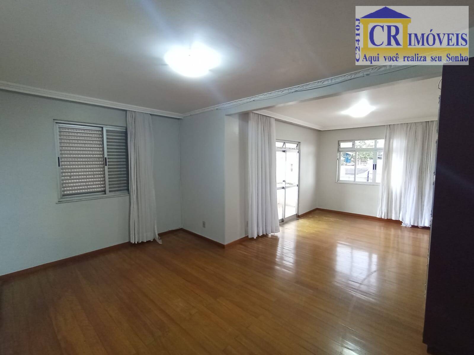 Apartamento para alugar com 3 quartos, 98m² - Foto 12